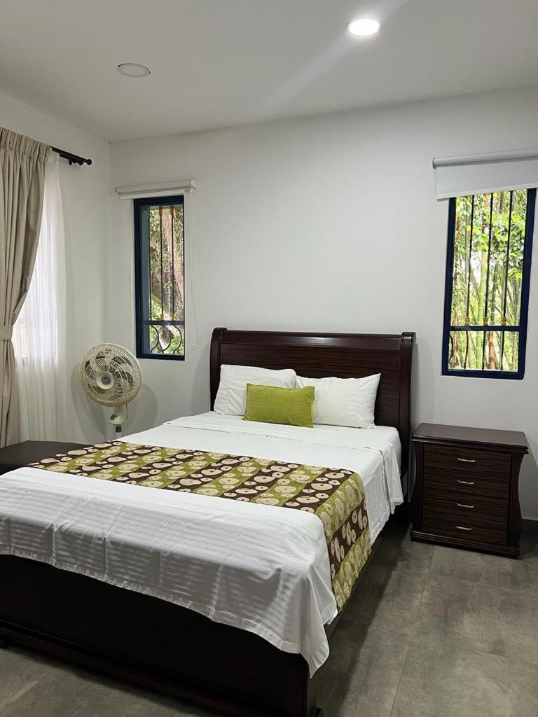 Finca Hotel San Jose 蒙特内哥罗 外观 照片