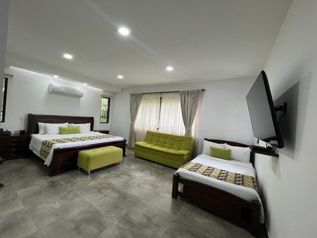 Finca Hotel San Jose 蒙特内哥罗 外观 照片