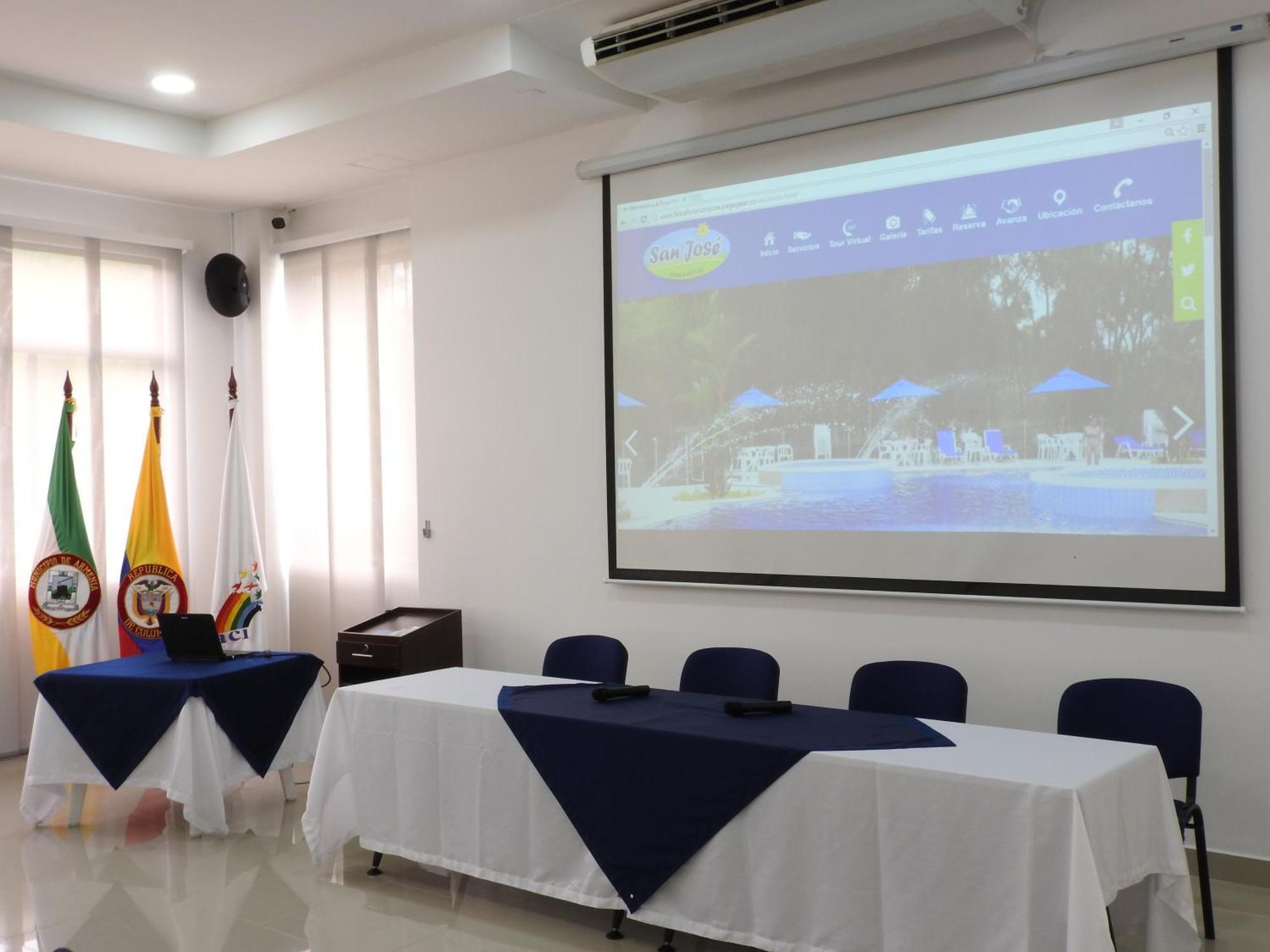 Finca Hotel San Jose 蒙特内哥罗 外观 照片
