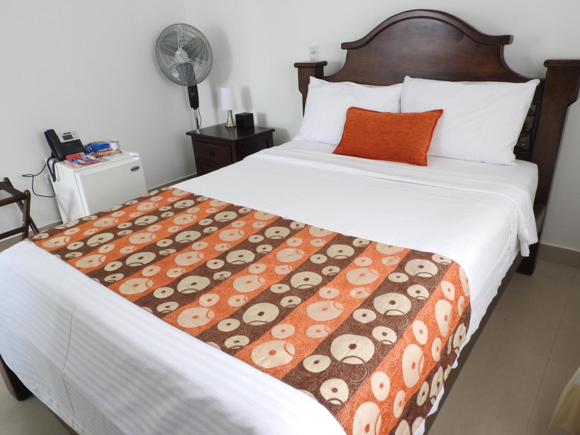 Finca Hotel San Jose 蒙特内哥罗 外观 照片